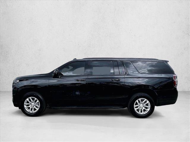 Used 2024 Chevrolet Suburban RST w/ Luxury Package RWD image 5