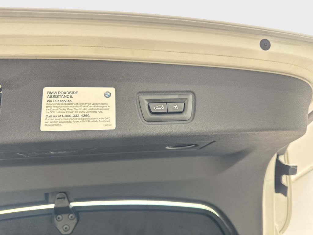 Used 2023 BMW i4 eDrive40 w/ M Sport Package RWD image 84