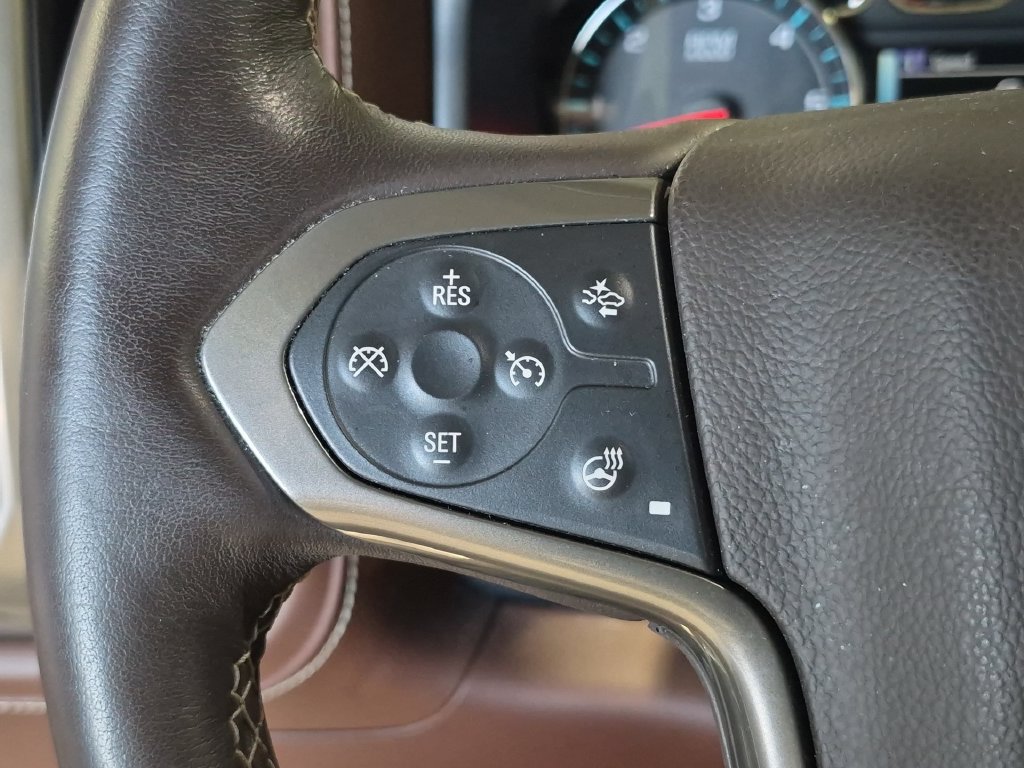 Used 2018 Chevrolet Silverado 1500 High Country AWD/4WD image 33