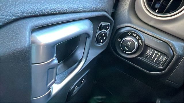 Used 2020 Jeep Gladiator Sport w/ Quick Order Package 24S image 36