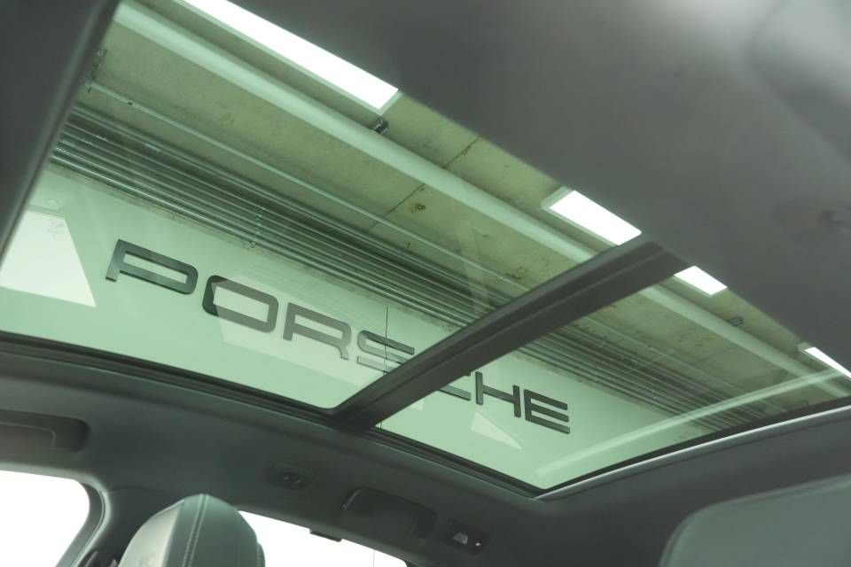 New 2026 Porsche Macan S AWD/4WD image 38