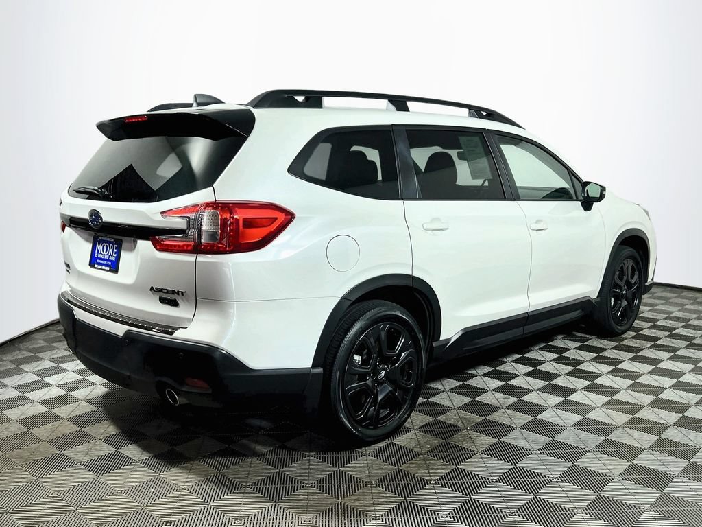 Used 2023 Subaru Ascent Onyx Edition AWD/4WD image 7