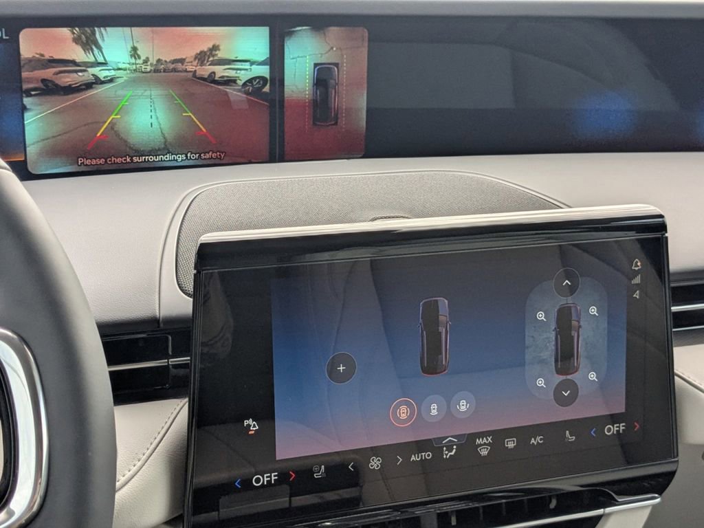 New 2026 Lincoln Nautilus Premier image 22