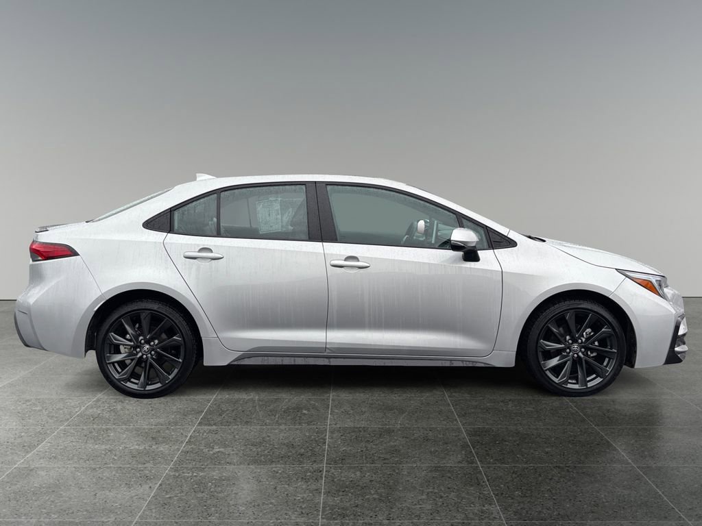 Used 2025 Toyota Corolla XSE image 8