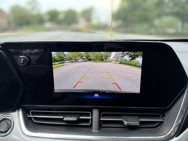Used 2025 Chevrolet Trax LT w/ Driver Confidence Package FWD image 19