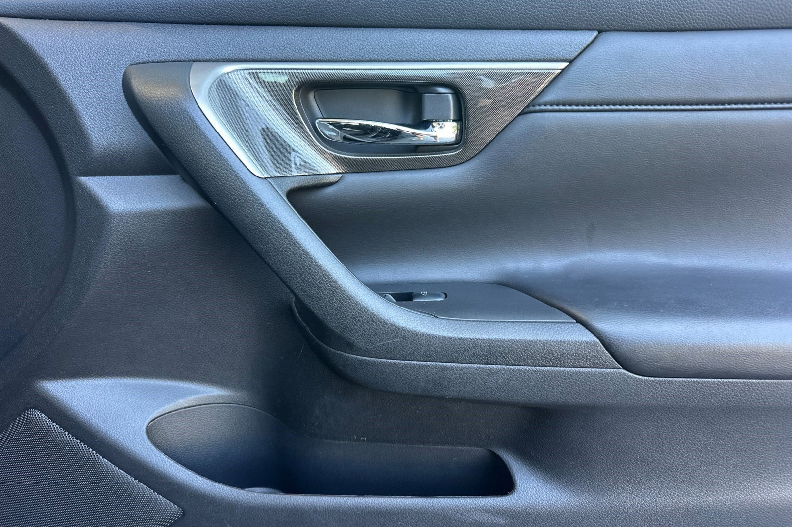 Used 2015 Nissan Altima 3.5 SL FWD image 20