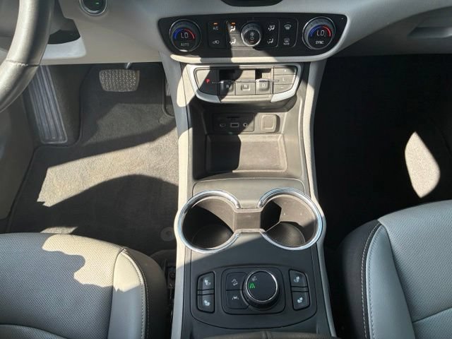 Used 2022 GMC Terrain SLT FWD image 14