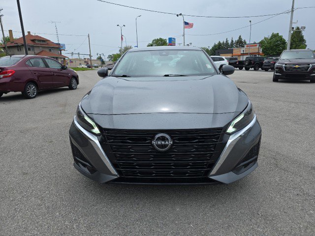 Used 2024 Nissan Altima 2.5 SV image 8