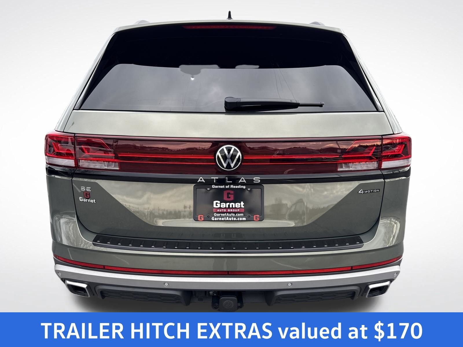 Certified 2025 Volkswagen Atlas Peak Edition SE image 4