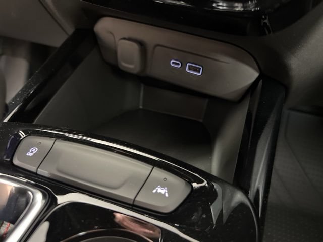 New 2026 Chevrolet Trax RS w/ Driver Confidence Package FWD image 22
