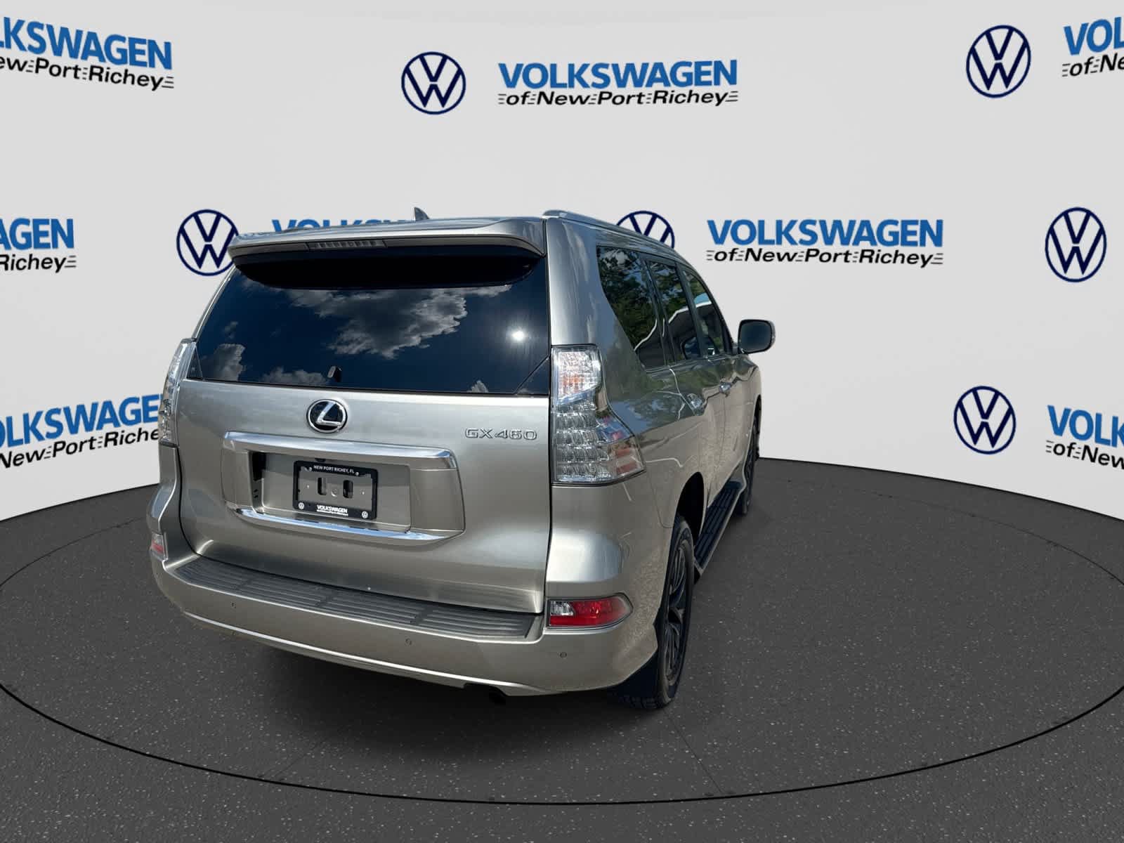 Used 2023 Lexus GX 460 Premium w/ Premium Package AWD/4WD image 14