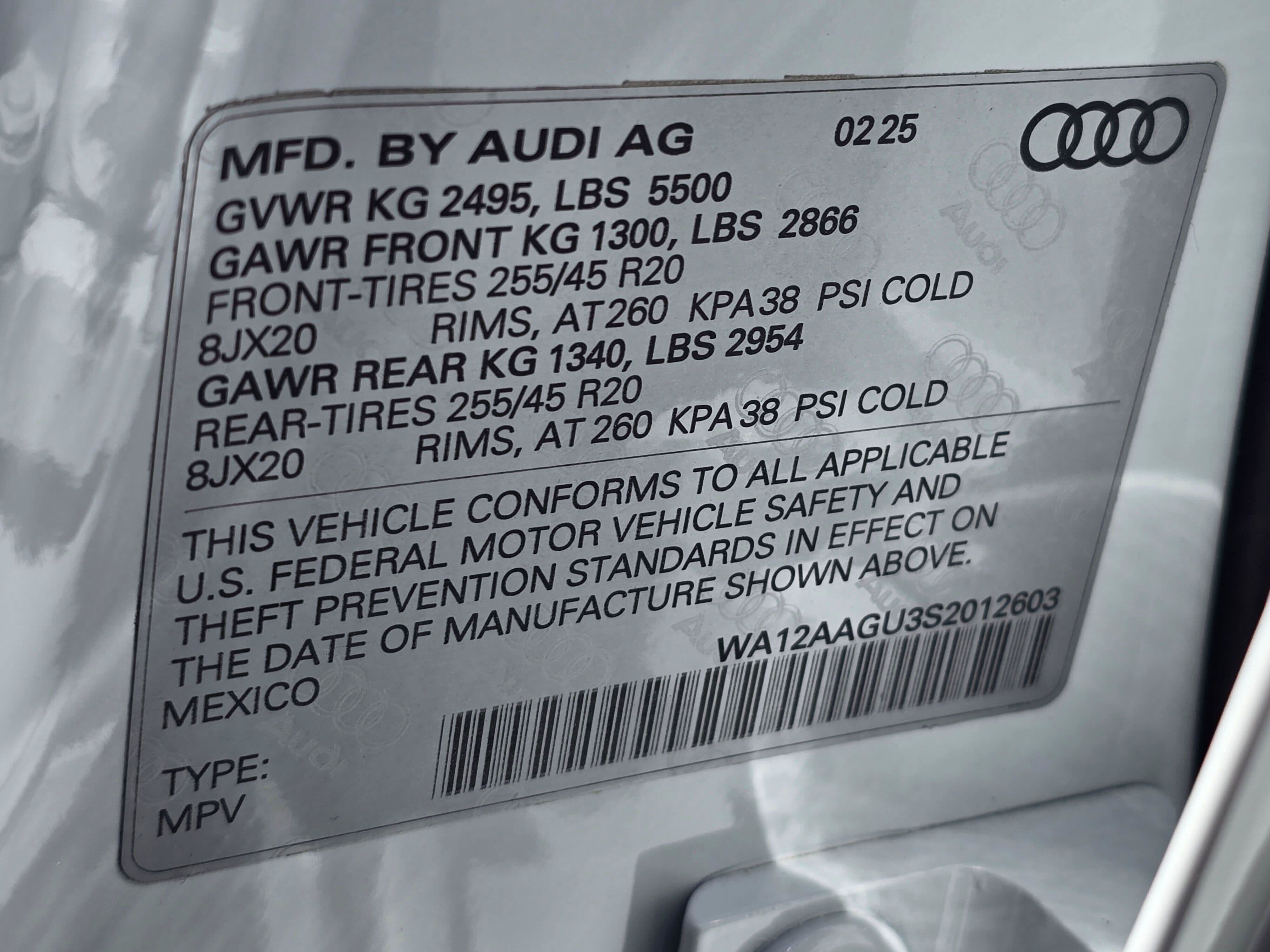 Certified 2025 Audi Q5 Premium Plus w/ Premium Plus AWD/4WD image 30