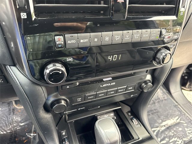 Used 2022 Lexus GX 460 image 19