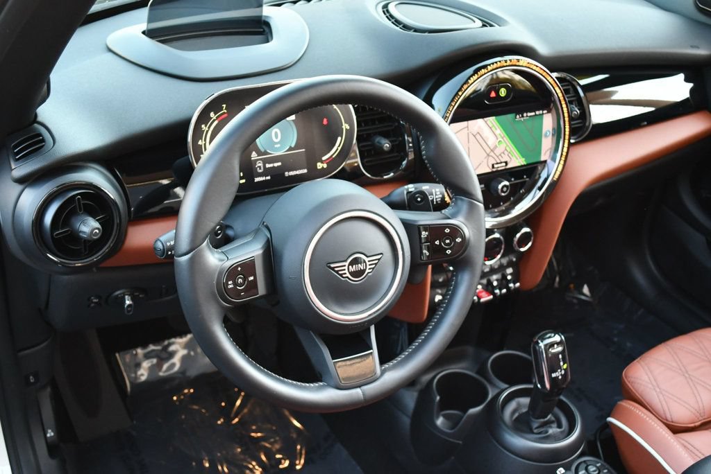 Used 2023 MINI Cooper S FWD image 12