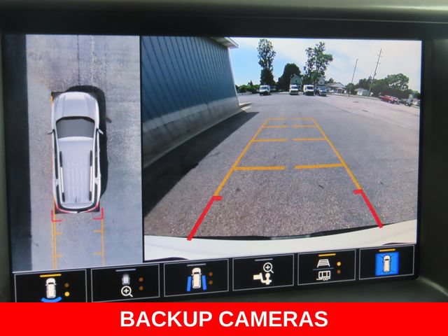 Used 2023 GMC Acadia AT4 w/ Technology Package AWD/4WD image 5