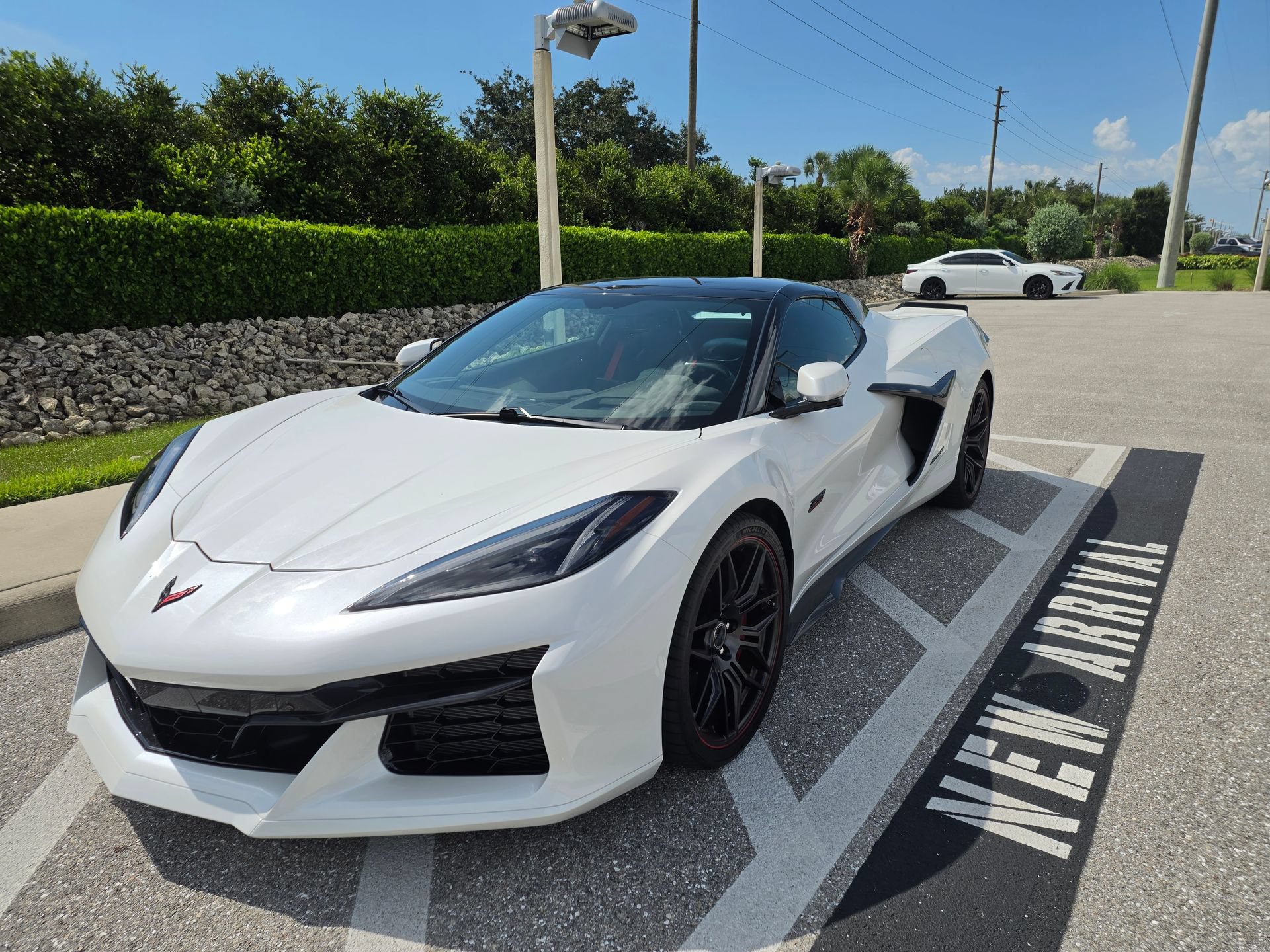 Used 2023 Chevrolet Corvette Z06 RWD image 1