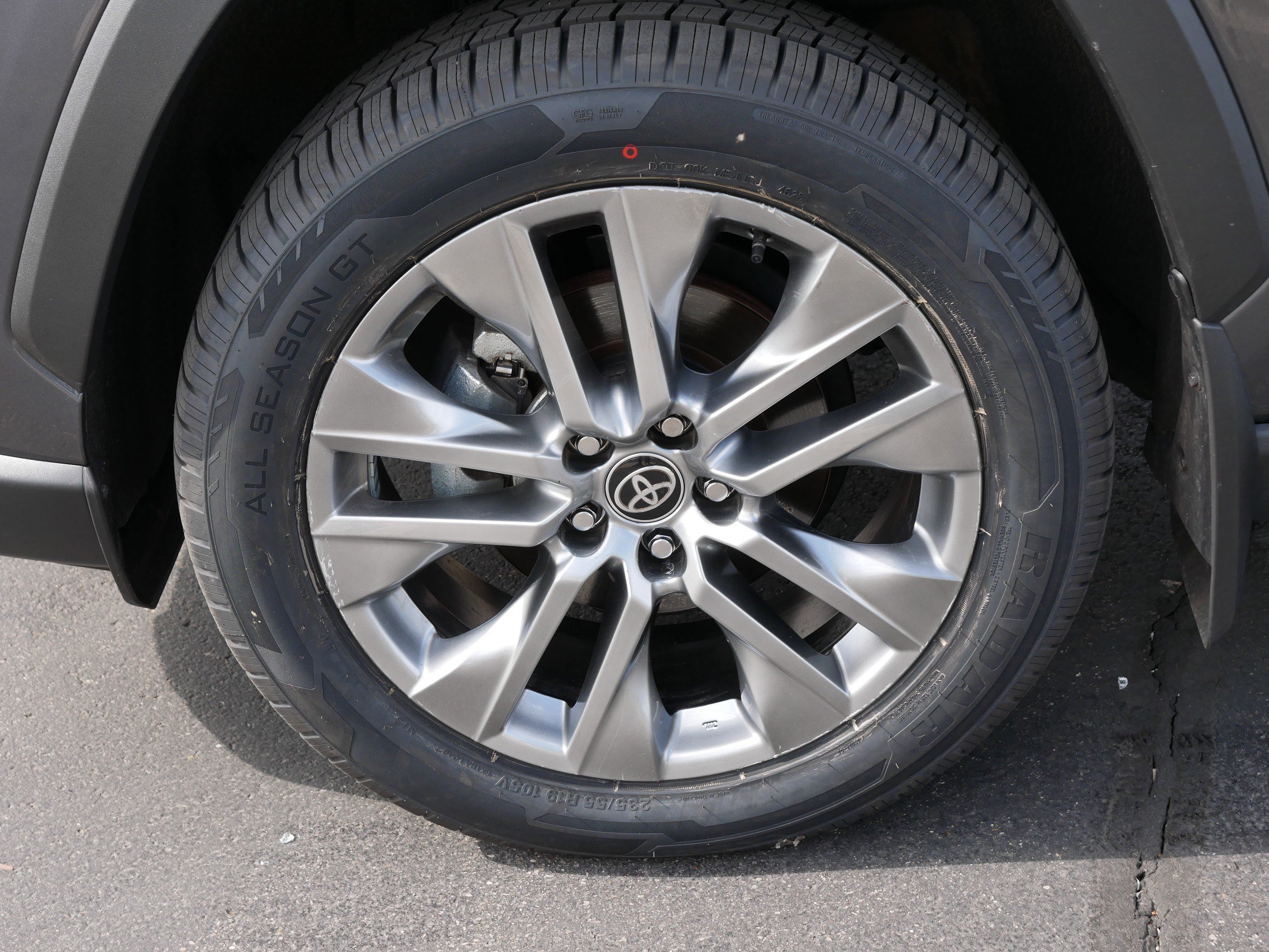 Used 2023 Toyota RAV4 Limited w/ Limited Grade Weather Package AWD/4WD image 15