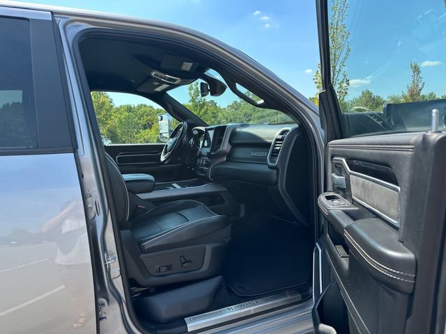 Used 2020 RAM 3500 Laramie AWD/4WD image 17