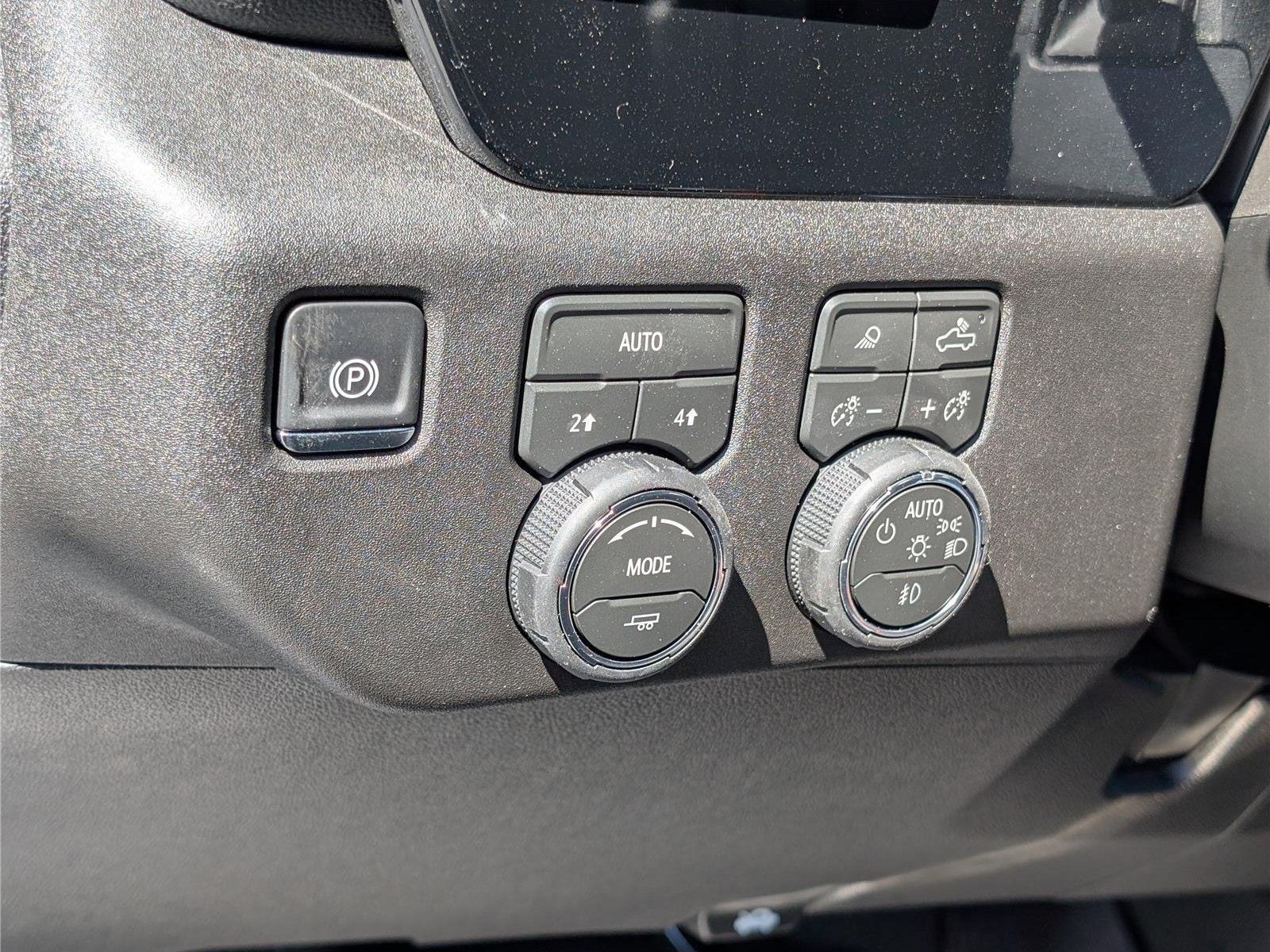 New 2026 Chevrolet Silverado 1500 RST w/ RST All Star Premium Package AWD/4WD image 17
