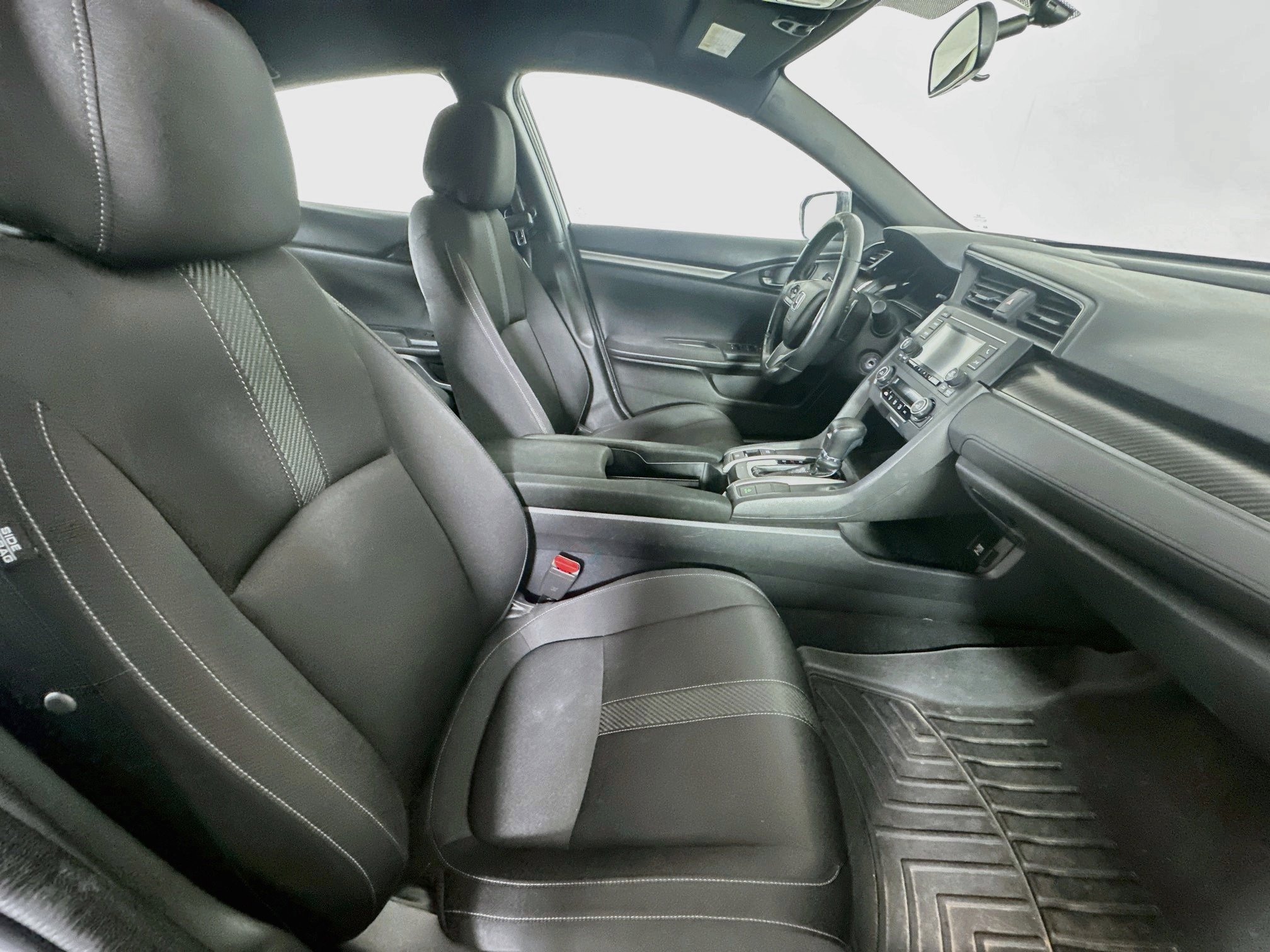 Used 2017 Honda Civic Sport image 29