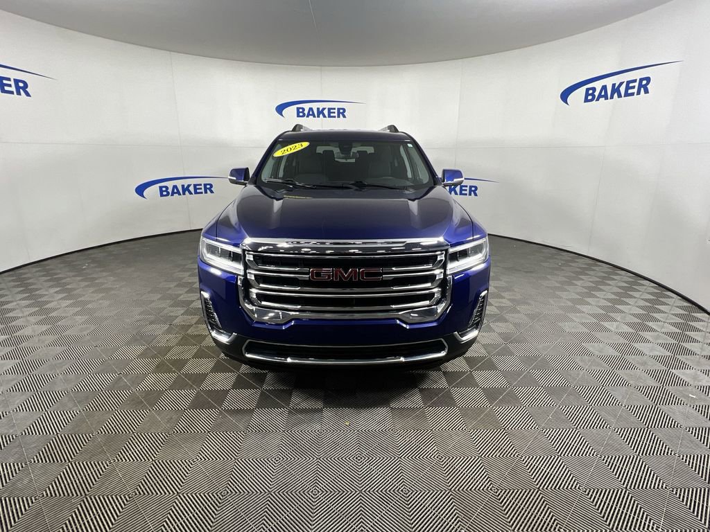 Certified 2023 GMC Acadia SLE w/ Driver Convenience Package image 3
