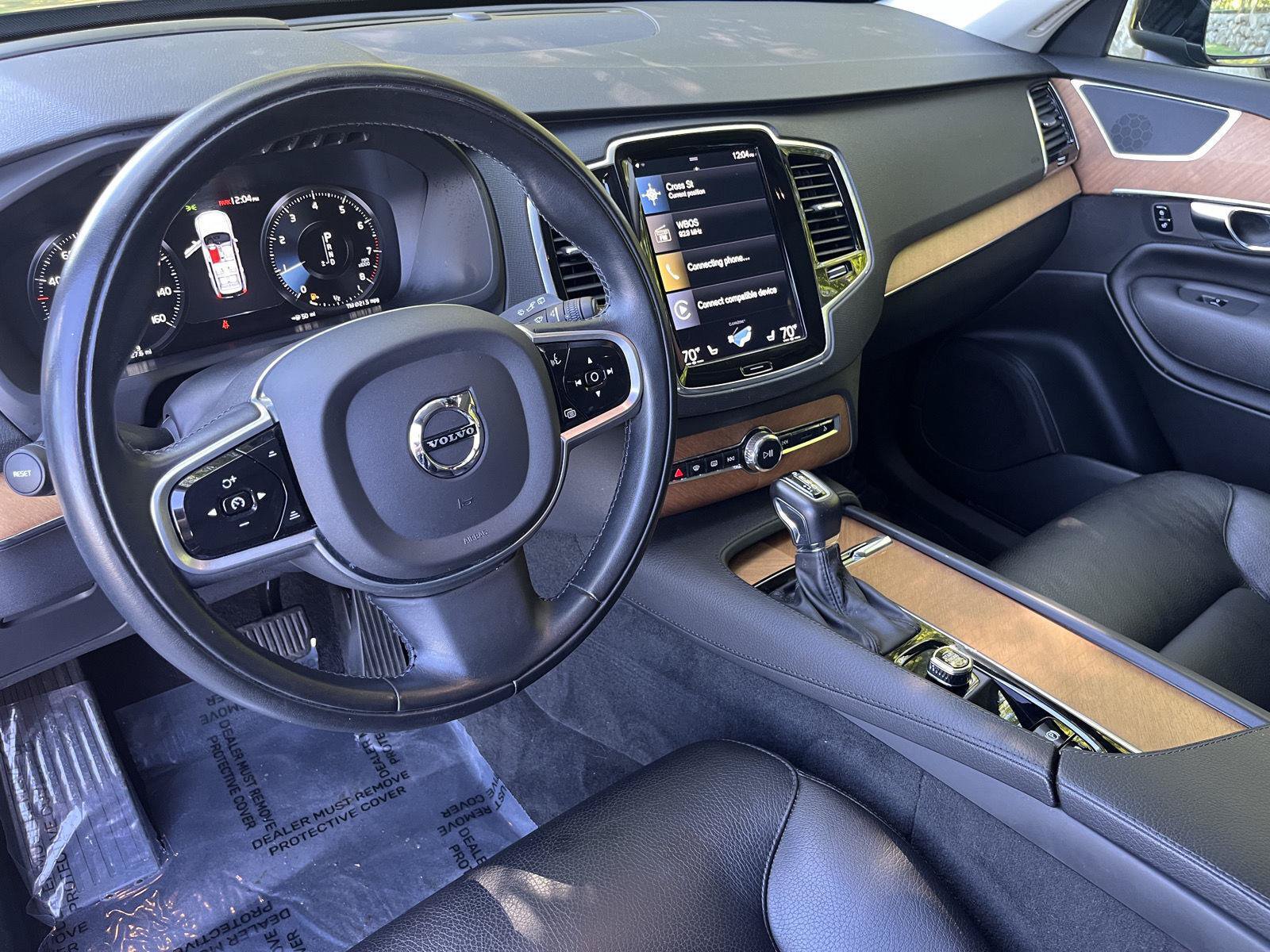 Used 2022 Volvo XC90 T6 Momentum w/ Advanced Package AWD/4WD image 37
