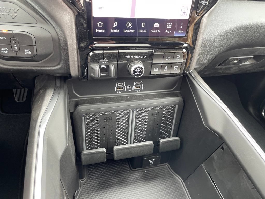 New 2026 RAM 2500 Laramie w/ Night Edition AWD/4WD image 18