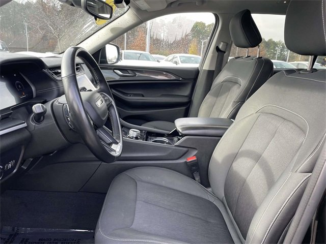 Used 2022 Jeep Grand Cherokee L Laredo w/ Luxury Tech Group I image 26