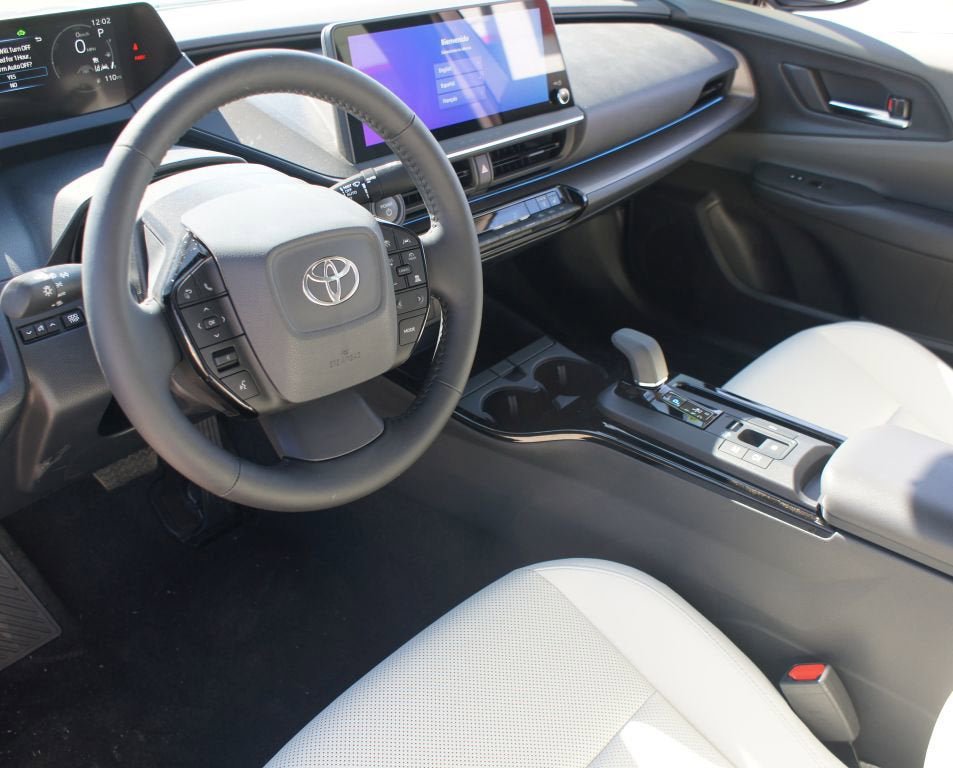 Used 2024 Toyota Prius Limited w/ Limited Premium Package FWD image 14