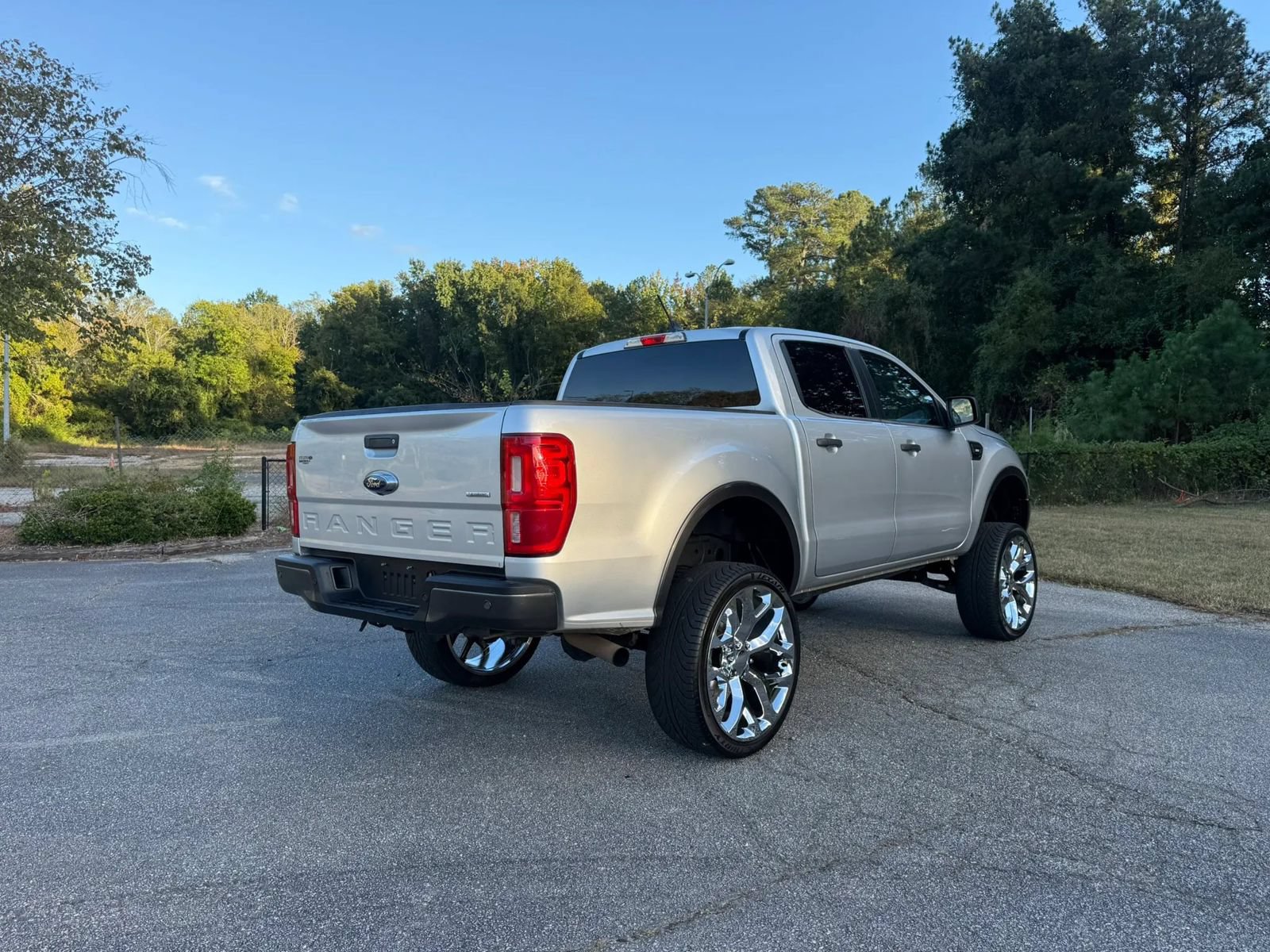 Used 2019 Ford Ranger XLT w/ Equipment Group 301A Mid RWD image 6