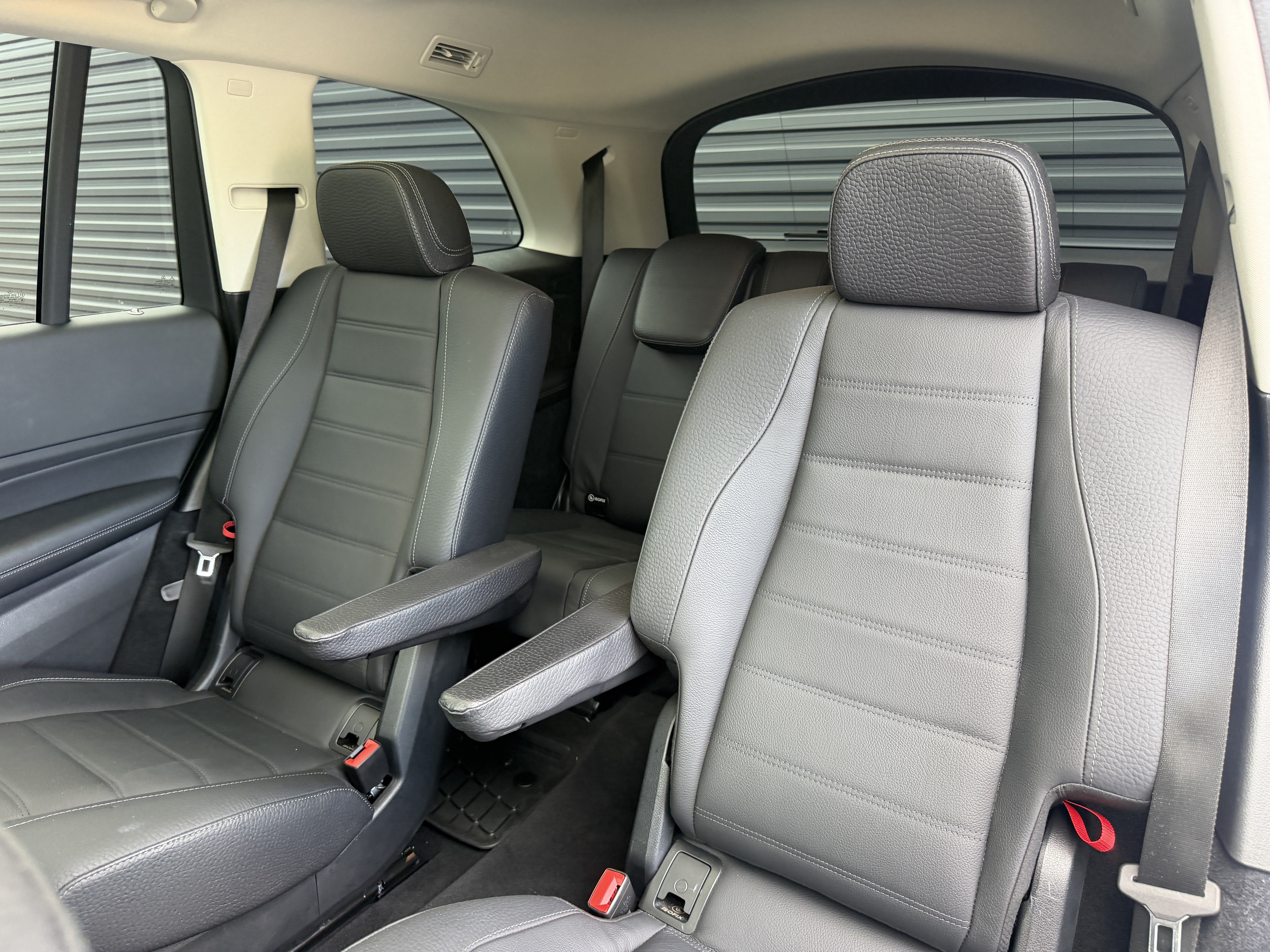 Used 2024 Mercedes-Benz GLS 580 4MATIC image 17