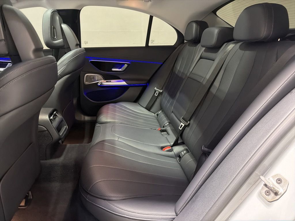 Used 2025 Mercedes-Benz E 350 4MATIC Sedan w/ Multicontour Seating Package image 32