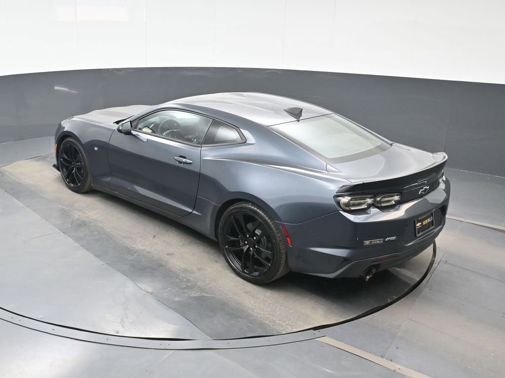 Used 2019 Chevrolet Camaro LT w/ 1LE Track Performance Package RWD image 18