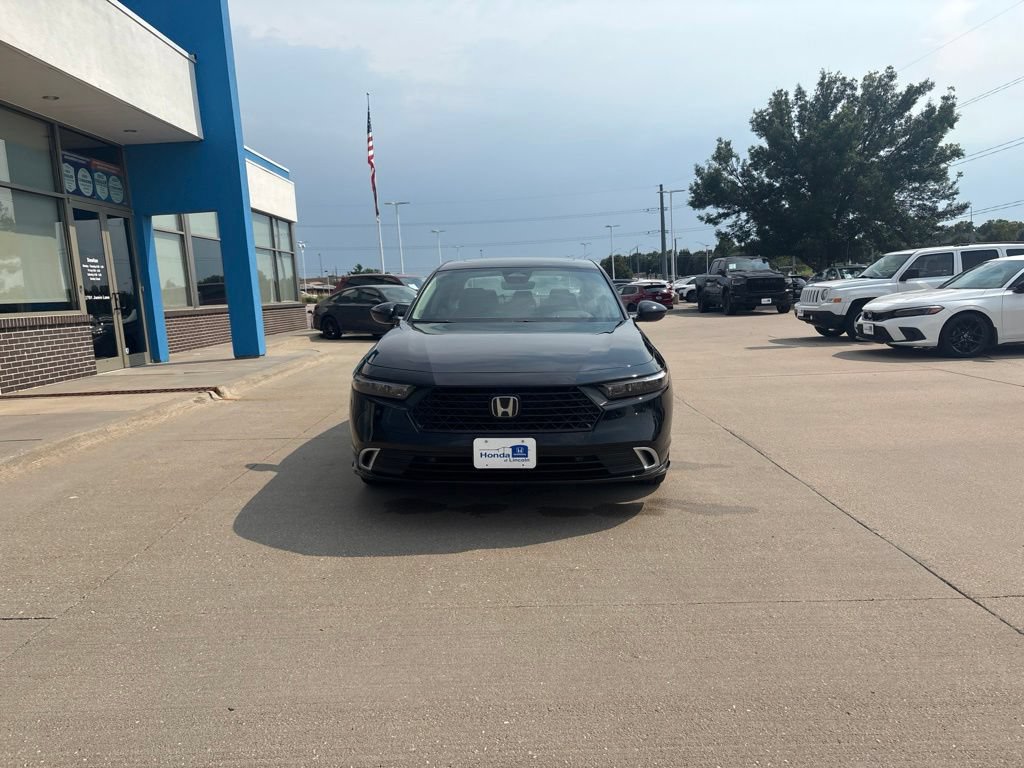 Used 2026 Honda Accord Touring image 2