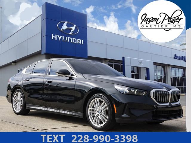 Used 2024 BMW 530i w/ Premium Package RWD image 1