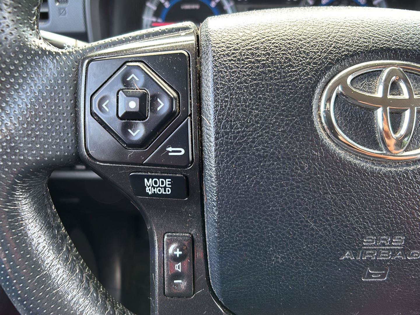 Used 2019 Toyota 4Runner TRD Off-Road Premium AWD/4WD image 26