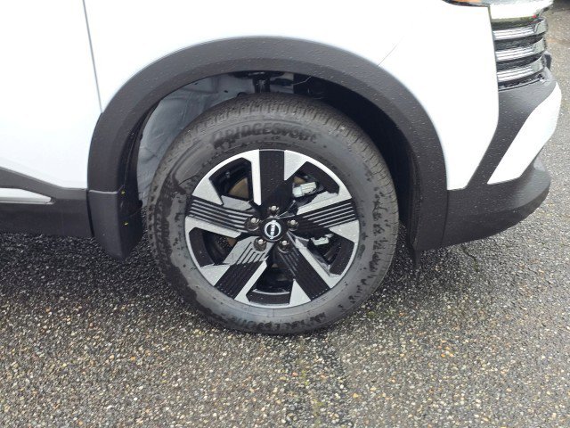 New 2026 Nissan Kicks SV w/ Cold Weather Package image 2