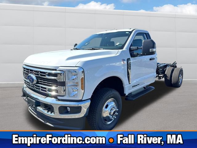 New 2025 Ford F350 XL w/ XL Chrome Package