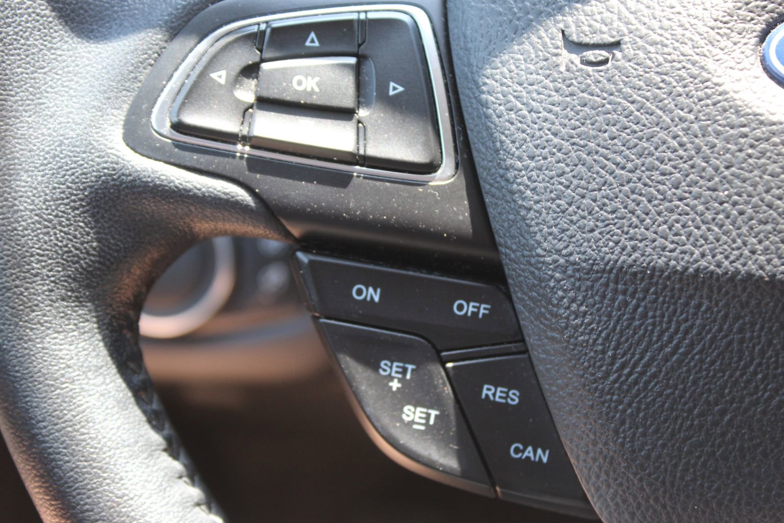 Used 2017 Ford Escape Titanium FWD image 25