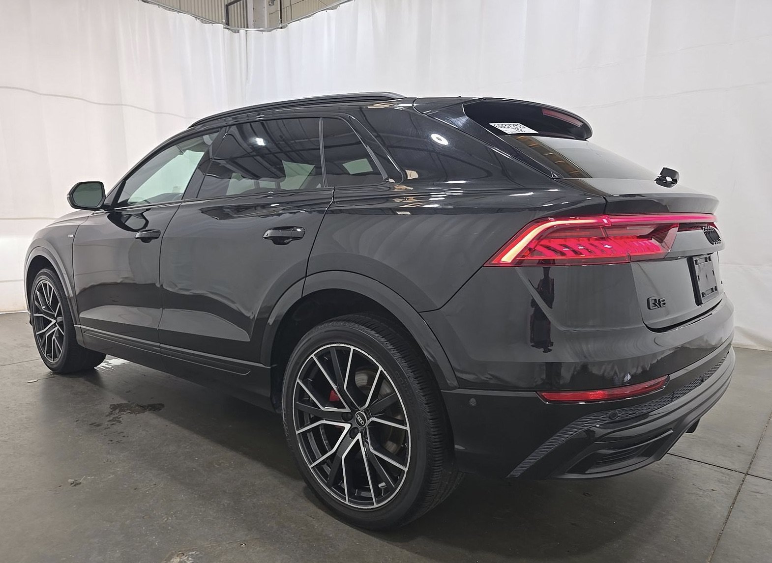 Used 2023 Audi Q8 Premium Plus w/ Premium Plus Package AWD/4WD image 5