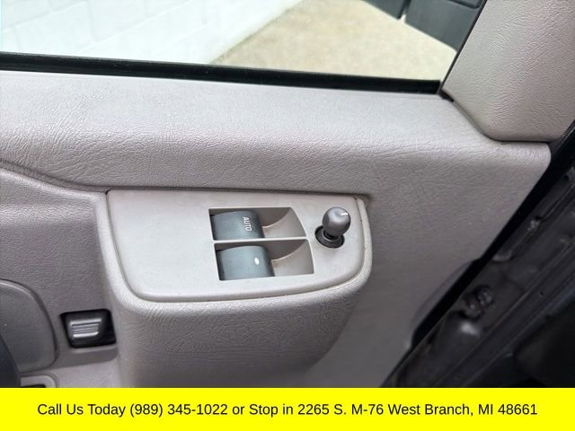 Used 2022 GMC Savana 2500 w/ Communications Package RWD image 28