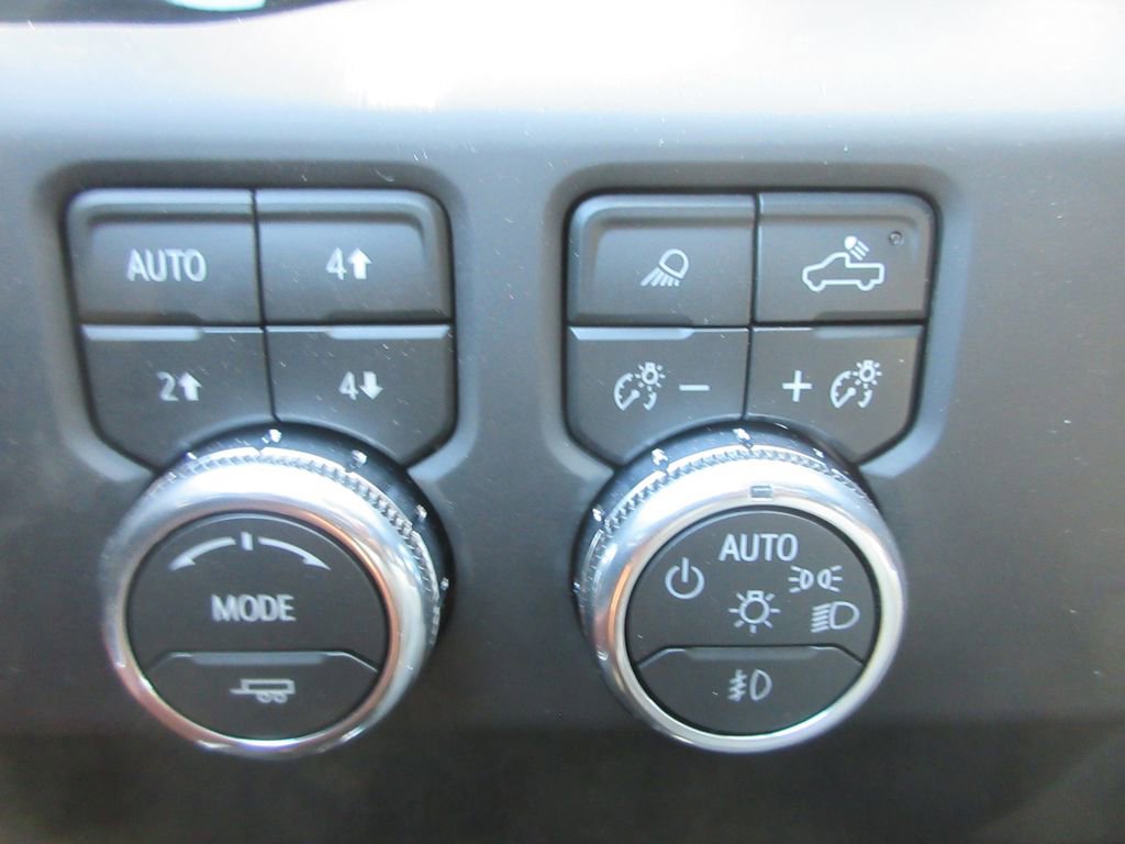 New 2026 GMC Sierra 2500 Denali Ultimate AWD/4WD image 17