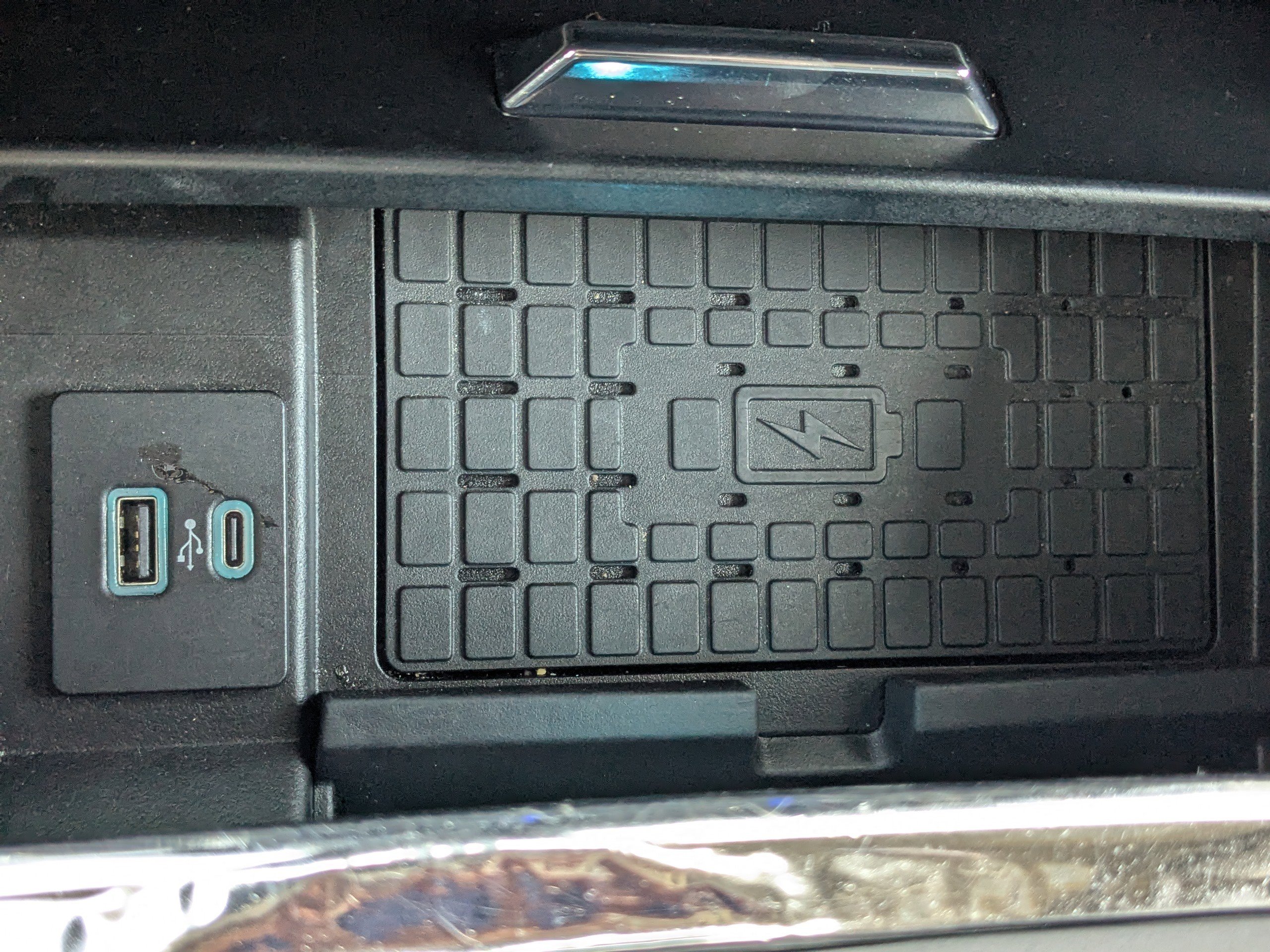 Used 2024 Ford Expedition Max XLT image 28