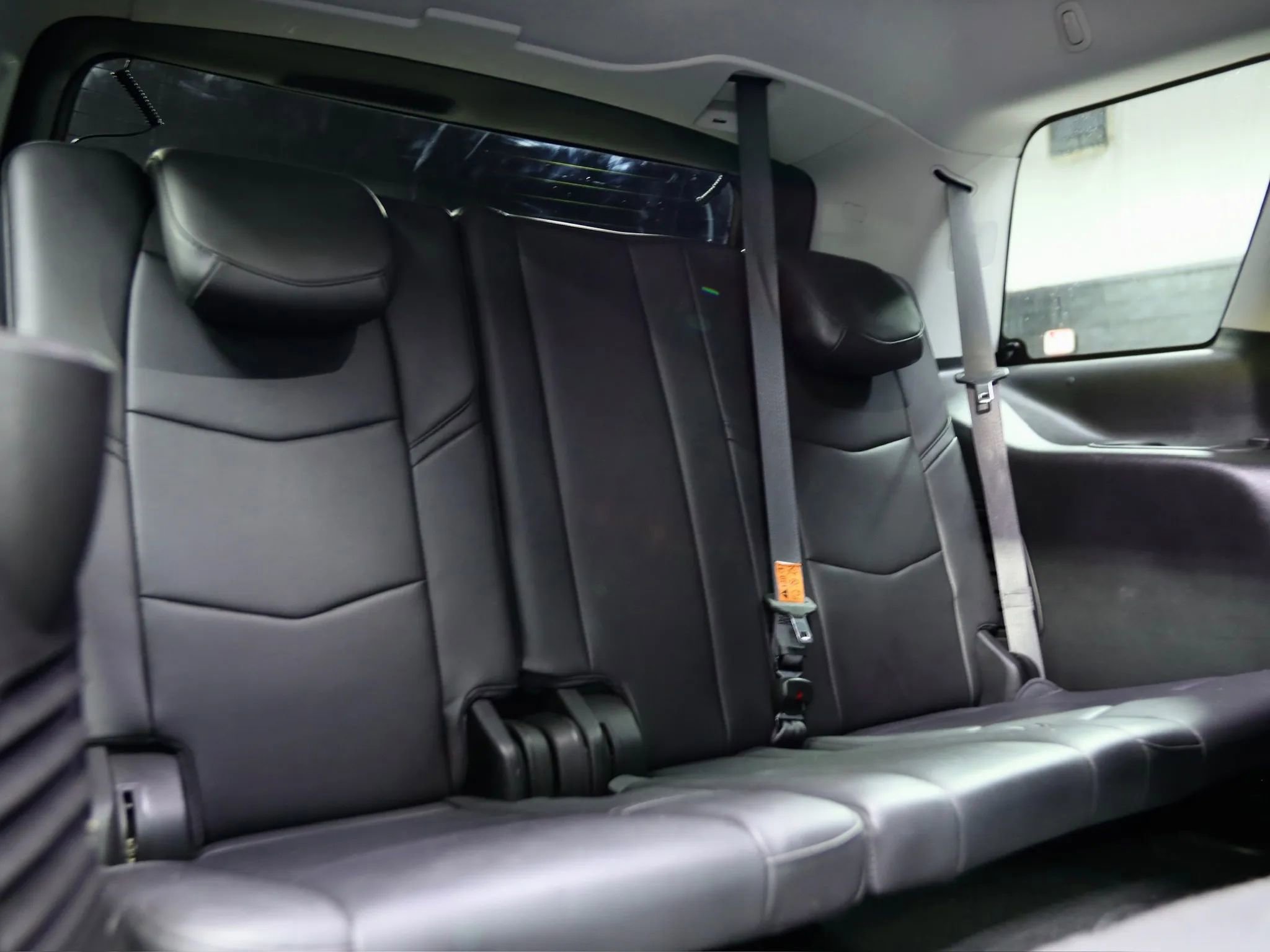 Used 2017 Cadillac Escalade Luxury image 32