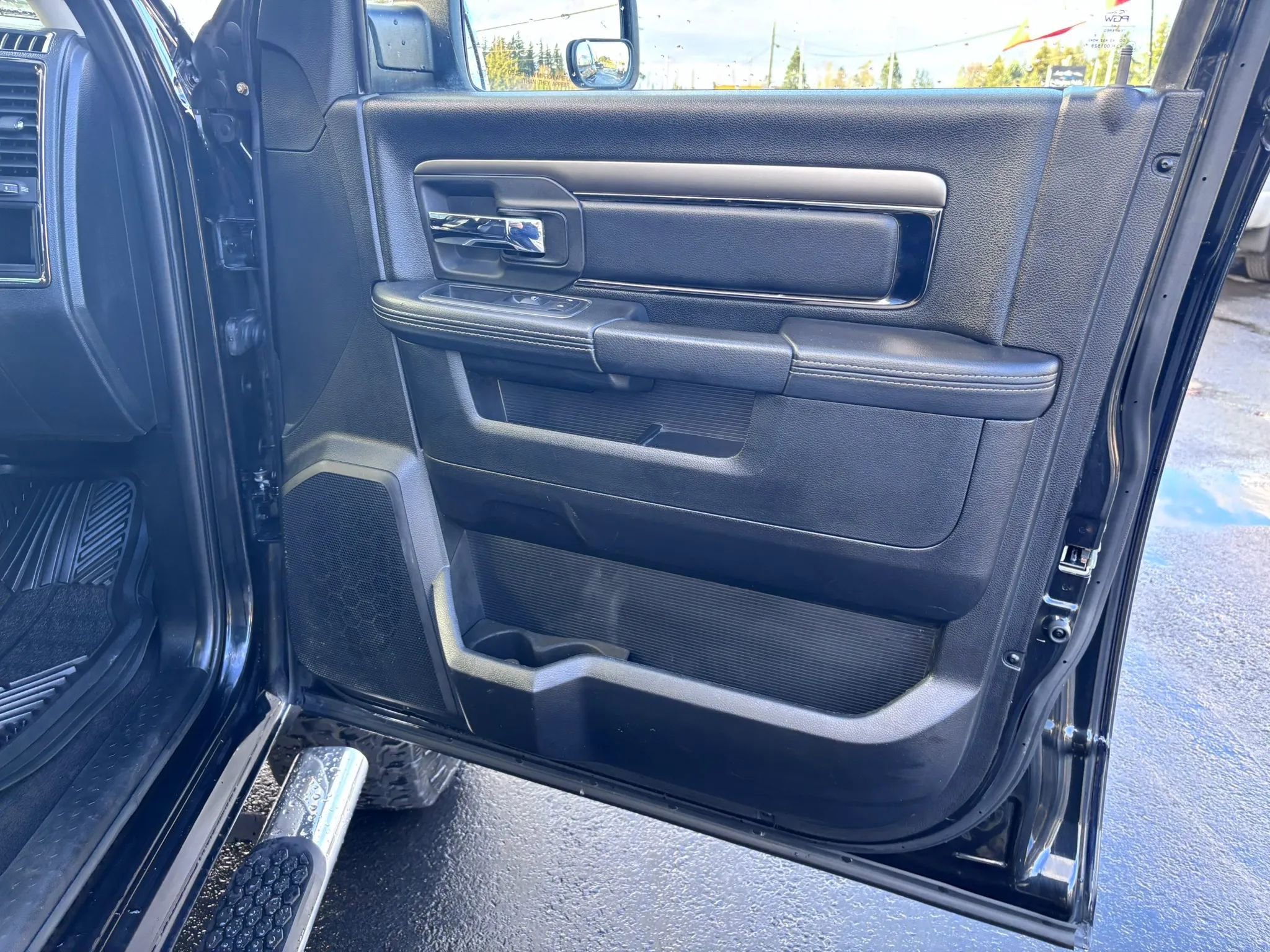 Used 2016 RAM 1500 Sport image 27