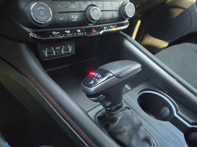 Used 2025 Dodge Durango GT w/ Blacktop Package image 16