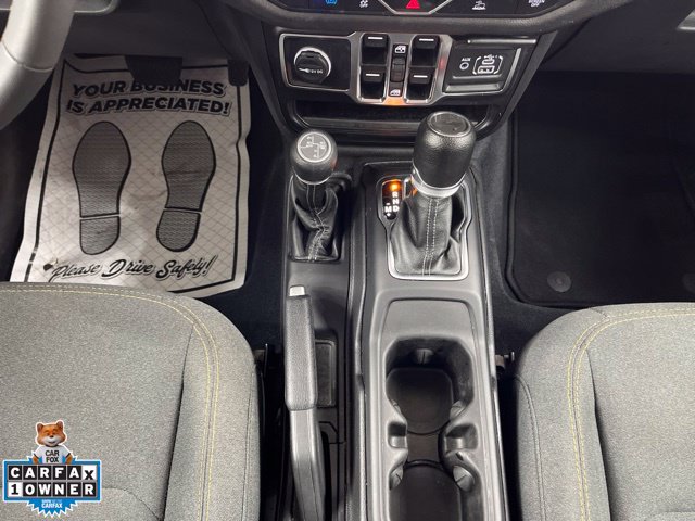 Used 2024 Jeep Wrangler Unlimited w/ Convenience Group AWD/4WD image 27