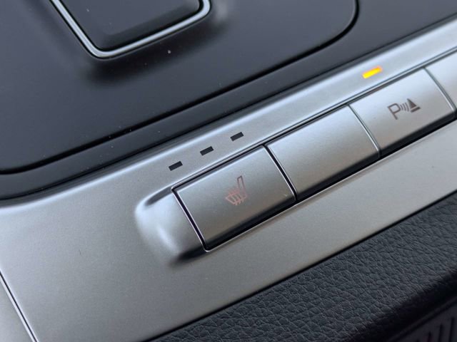 New 2026 Kia Carnival LXS FWD image 24