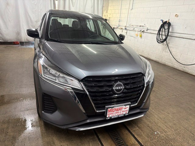 Used 2023 Nissan Kicks S FWD image 5