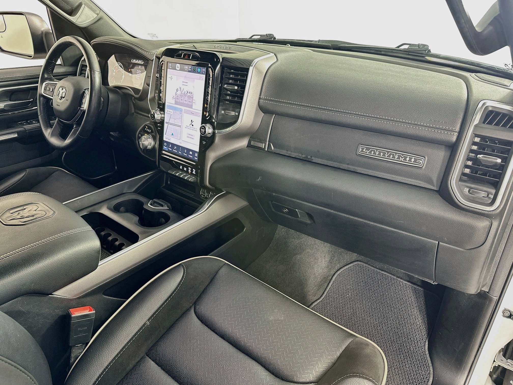 Used 2023 RAM 1500 Laramie AWD/4WD image 28